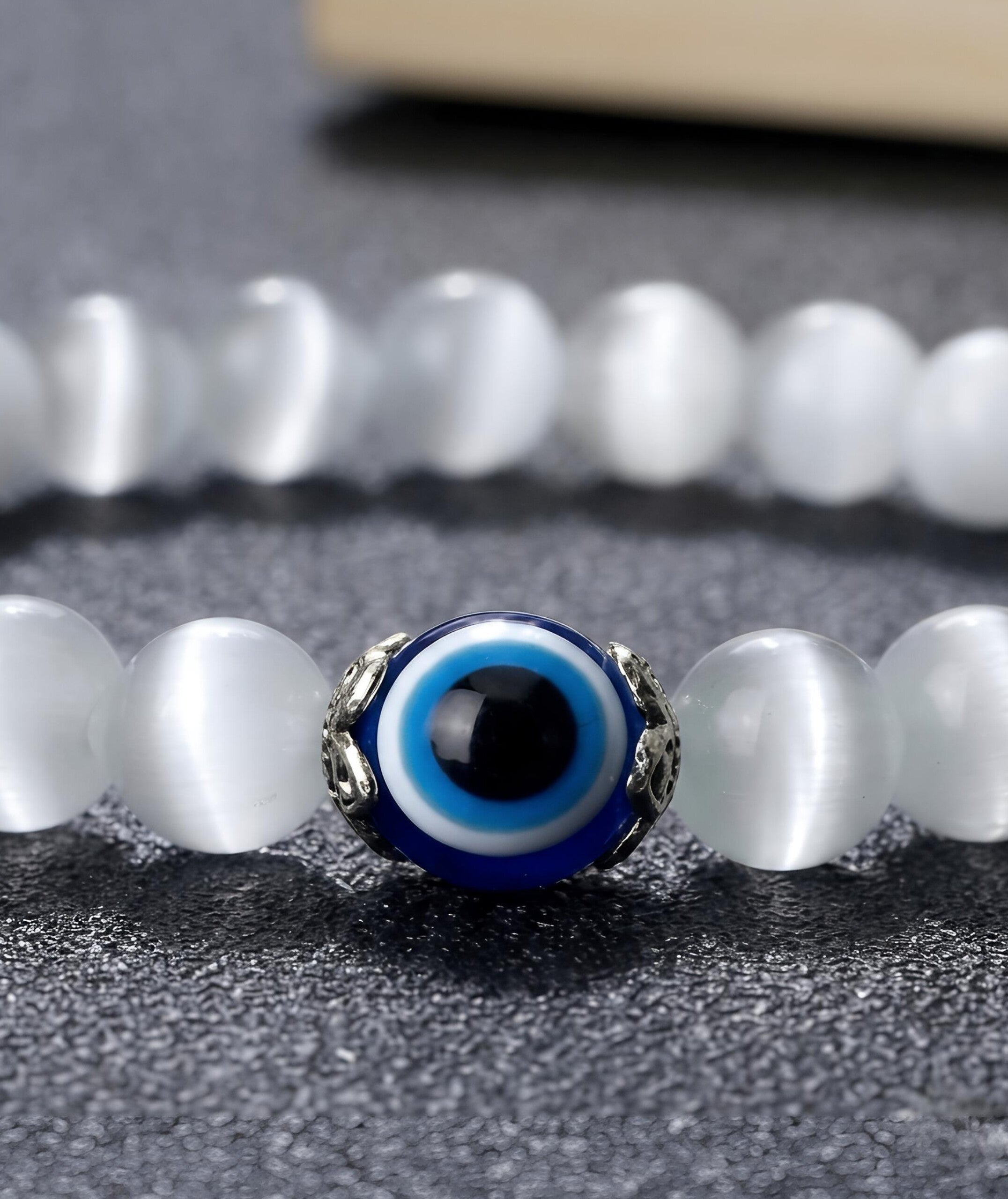 Evil Eye Bracelet – Traditional Nazar Bead & Minimalist Accessory